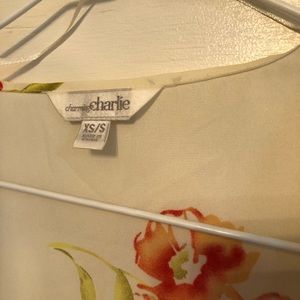 Charming Charlie Tops - Floral Kimono Charming Charlie Tops - Floral Kimono